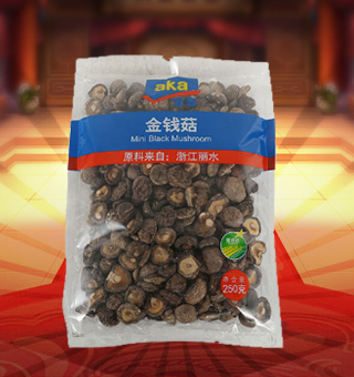 宜客(AKA)金錢(qián)菇産自浙江麗(lì)水(shuǐ)250g每袋，精選優質金錢(qián)菇，經先進工藝加工而成，其味清香可(kě)口，質地細膩，是一種風味獨特的食用菌。将本品用清水(shuǐ)洗淨浸泡後，可(kě)直接與肉絲爆炒、排骨煲湯，或作(zuò)為(wèi)佐料，葷素皆宜本産品采用的是袋裝的包裝方式，包裝較輕，讓您攜帶起來(lái)更加的方便自如。